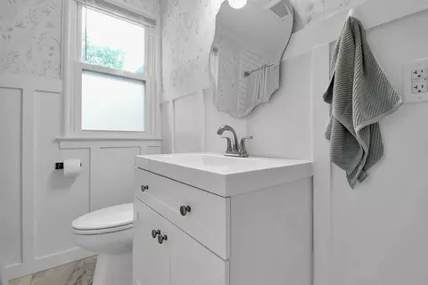 Bath - 454 Kenbrook Dr, Worthington, OH 43085 photo 1 of 2