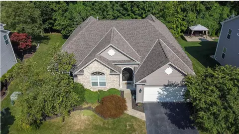 2845 Bold Venture Dr, Lewis Center, OH 43035