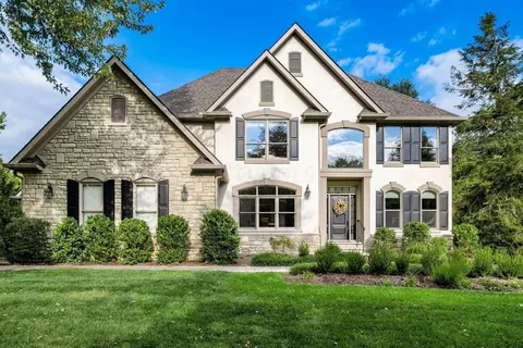 7925 Silver Lake Ct, Westerville, OH 43082