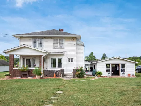 7795 Rose Hill Rd, Roseville, OH 43777
