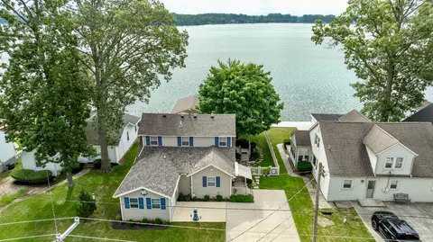 10595 Buckeye Dr, Huntsville, OH 43324