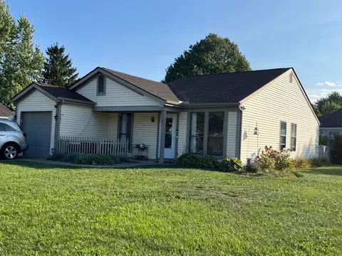 8665 Seabright Dr, Powell, OH 43065
