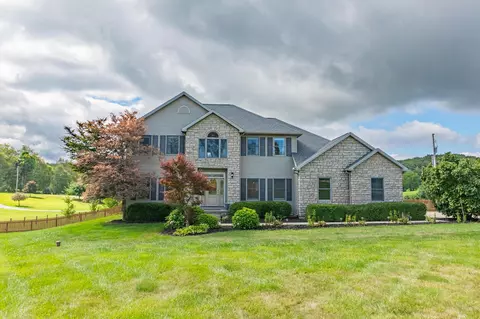 7990 Stewart Rd NE, Newark, OH 43055