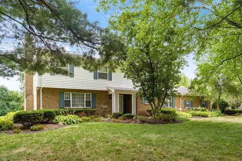 8567 Chevington Chase Dr, Pickerington, OH 43147