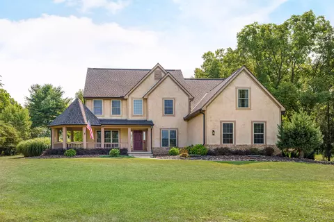 6449 Riverside Dr, Powell, OH 43065