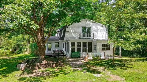 116 Smithview Dr SE, Heath, OH 43056