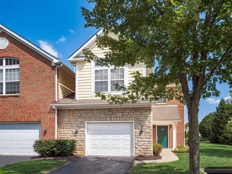 Exterior - 3810 Gabrielle Dr, Dublin, OH 43016 photo 2 of 9