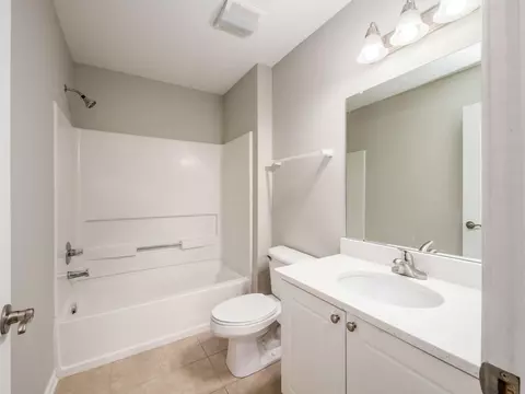 Bath - 3810 Gabrielle Dr, Dublin, OH 43016 photo 4 of 4