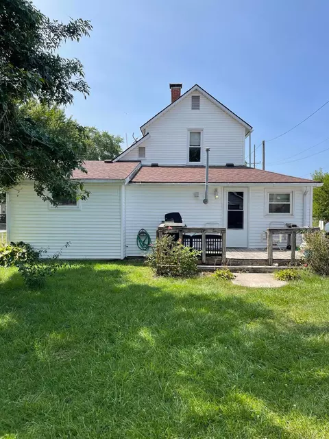 398 Fahey St, Marion, OH 43302 photo 2
