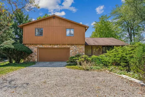 8260 Oxbow Rd, Westerville, OH 43082