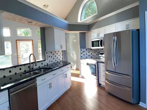 6570 Weston Cir E, Dublin, OH 43016 photo 12