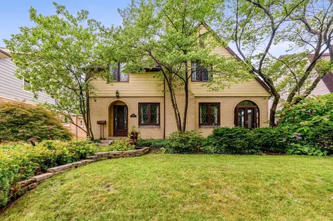 3597 Milton Ave, Columbus, OH 43214