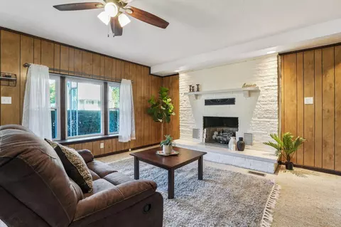 Living - 512 S Market St, Mcarthur, OH 45651 photo 1 of 2