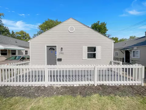2982 Pontiac St, Columbus, OH 43224