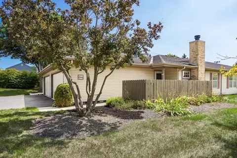 2680 Rolling Oaks Blvd, Hilliard, OH 43026