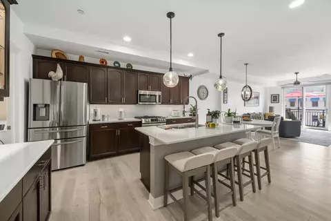 151 Mill St #318, Gahanna, OH 43230