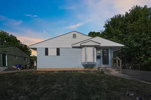 1900 Kermit Ave, Columbus, OH 43207