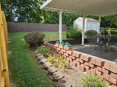 Exterior - 113 Lawnview Ave, Springfield, OH 45505 photo 5 of 7