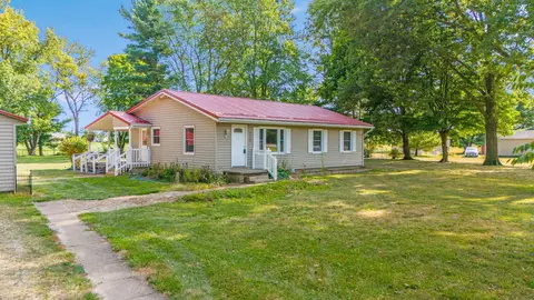 9865 Canal Rd, Hebron, OH 43025