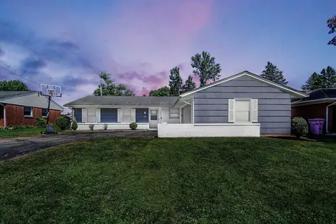 202 Hampton Rd, Lexington, OH 44904