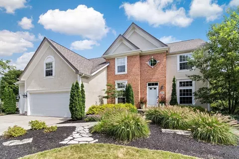 240 Delaneys Cir, Powell, OH 43065