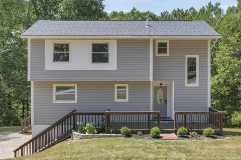 2825 Kerri Ln, Zanesville, OH 43701