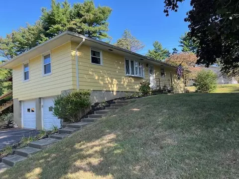 2765 Boving Rd SW, Lancaster, OH 43130