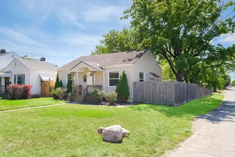 Exterior - 687 E Moler St, Columbus, OH 43207 photo 10 of 11