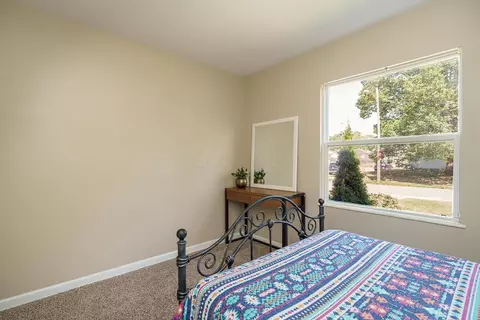 Bedroom - 687 E Moler St, Columbus, OH 43207 photo 3 of 3