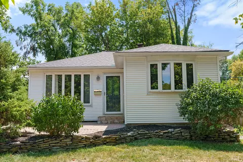 2483 Fishinger Rd, Columbus, OH 43221