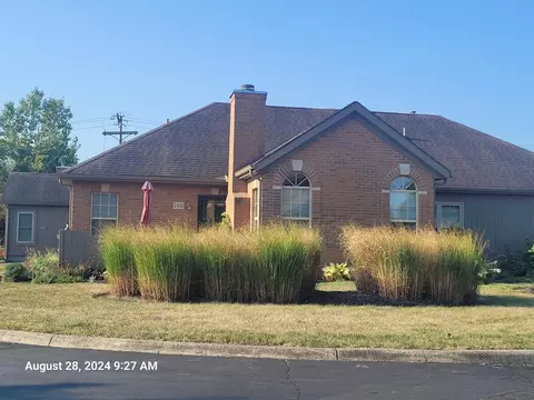 2421 Hooverside Ln, Grove City, OH 43123