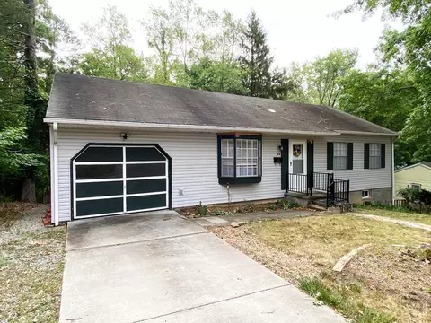 44 Walker, Athens, OH 45701