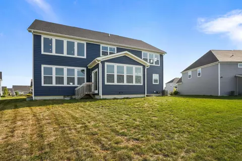 Exterior - 311 W Wind Rd, Delaware, OH 43015 photo 4 of 6