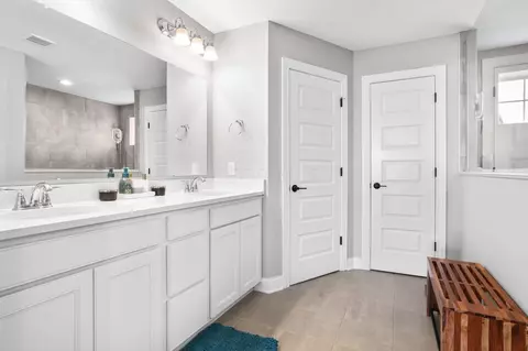 Entry Way - 311 W Wind Rd, Delaware, OH 43015 photo 12 of 15