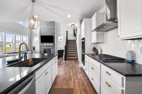 Kitchen - 311 W Wind Rd, Delaware, OH 43015 photo 5 of 7