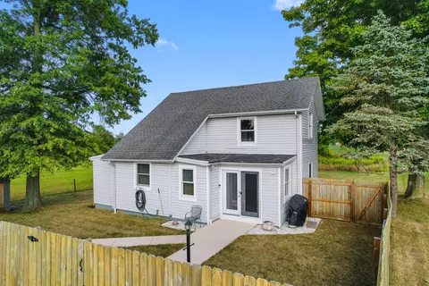 5503 Davis Dr, Heath, OH 43056