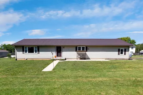 115 S Redding St, Tarlton, OH 43156