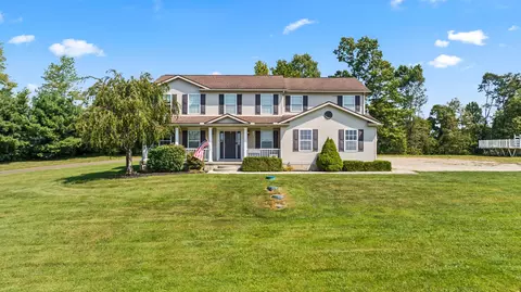 12510 Pleasant Valley Rd NE, Utica, OH 43080