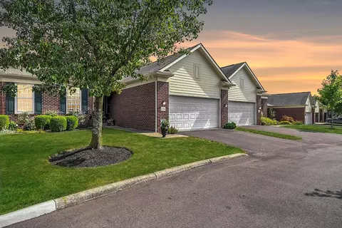 5456 Metzger Crst, Westerville, OH 43081