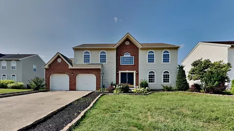 131 Roxbury Dr, Pickerington, OH 43147