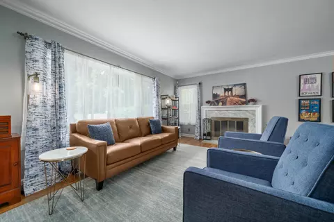 Living - 148 S Kellner Rd, Columbus, OH 43209 photo 3 of 5