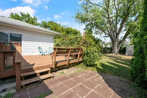 Exterior - 148 S Kellner Rd, Columbus, OH 43209 photo 4 of 11