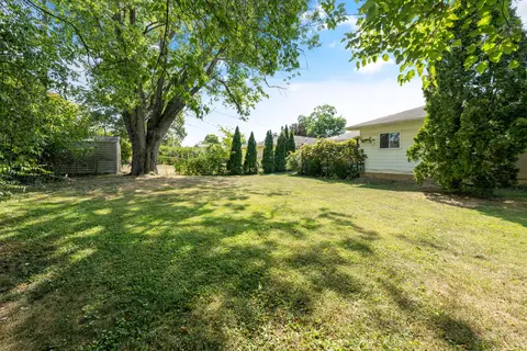 Exterior - 148 S Kellner Rd, Columbus, OH 43209 photo 10 of 11