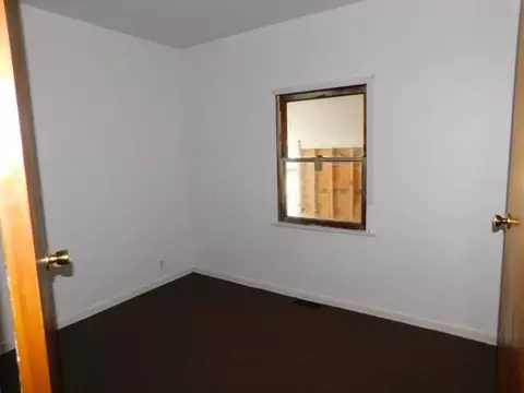 545 E 2nd St, Logan, OH 43138 photo 8