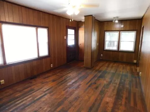 545 E 2nd St, Logan, OH 43138 photo 6