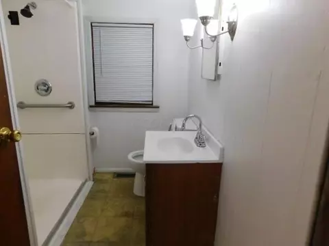 545 E 2nd St, Logan, OH 43138 photo 11