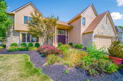 1208 Three Forks Dr N, Westerville, OH 43081