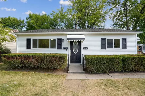 1374 Grovewood Dr, Columbus, OH 43207