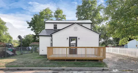 321 Barnes Ave, Circleville, OH 43113 photo 2