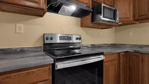 321 Barnes Ave, Circleville, OH 43113 photo 11